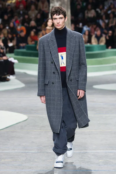 Look 39